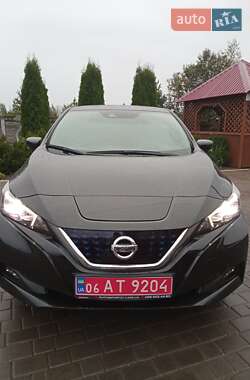 Хетчбек Nissan Leaf 2021 в Олевську