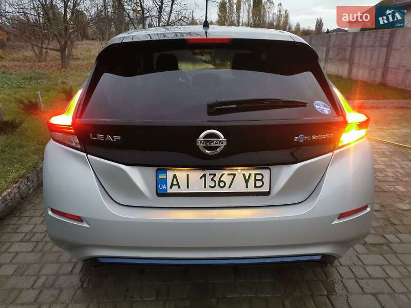 Хэтчбек Nissan Leaf 2018 в Фастове