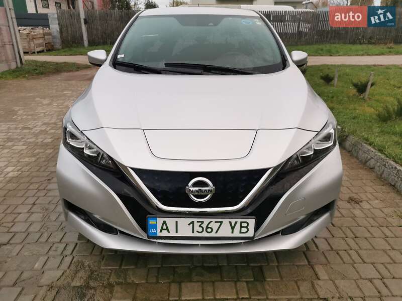 Хэтчбек Nissan Leaf 2018 в Фастове