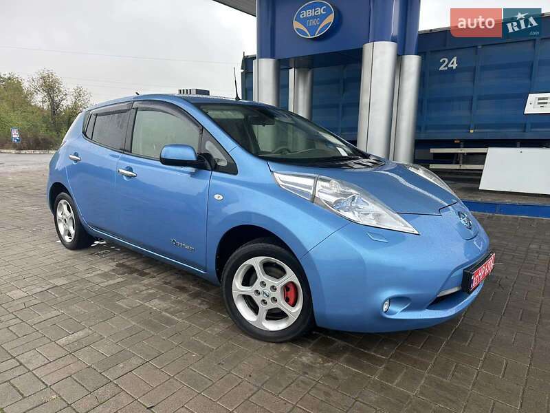 Хетчбек Nissan Leaf 2013 в Прилуках фото 6 Хетчбек Nissan Leaf 2013 в Прилуках