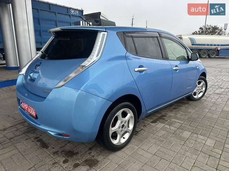 Хетчбек Nissan Leaf 2013 в Прилуках фото 20 Хетчбек Nissan Leaf 2013 в Прилуках