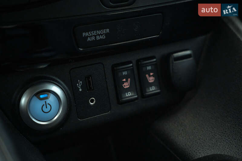 Хэтчбек Nissan Leaf 2018 в Черновцах