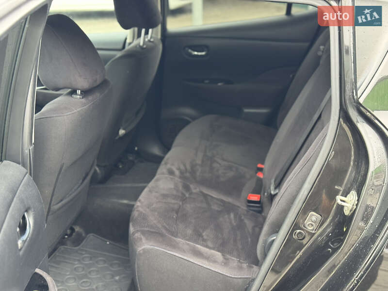 Хэтчбек Nissan Leaf 2016 в Владимире