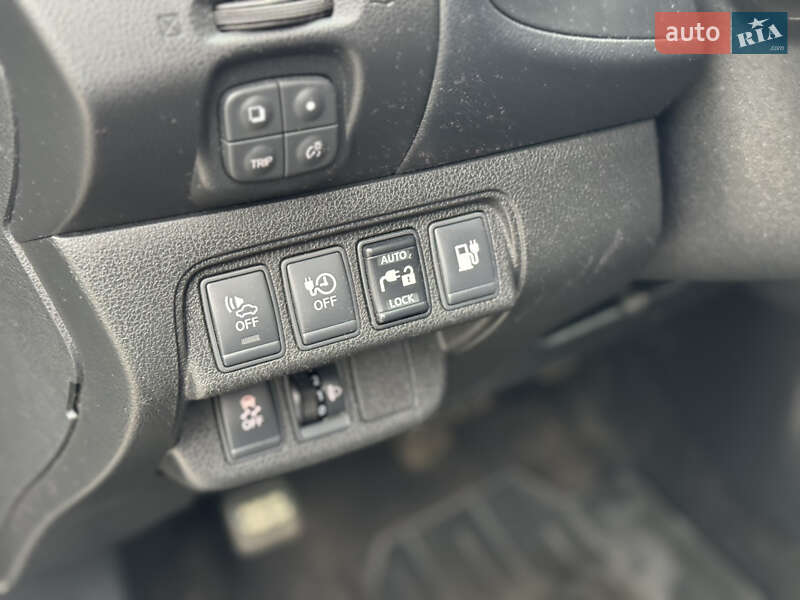 Хэтчбек Nissan Leaf 2016 в Владимире