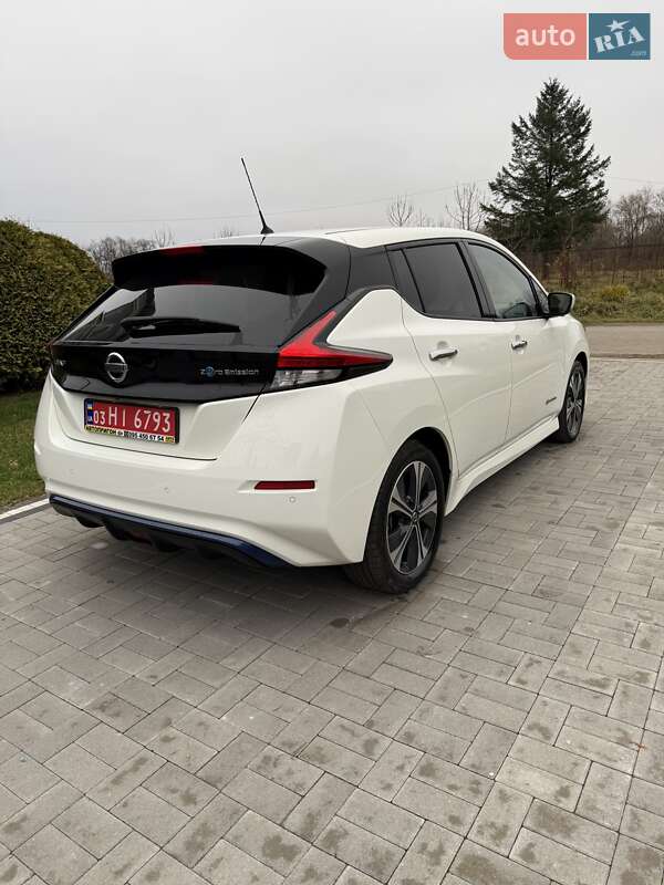 Хэтчбек Nissan Leaf 2020 в Долине