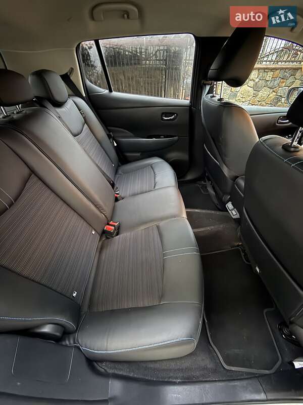 Хэтчбек Nissan Leaf 2020 в Долине