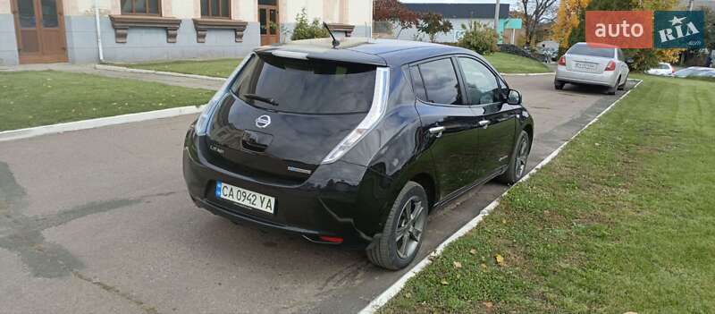 Хэтчбек Nissan Leaf 2014 в Геронимовка