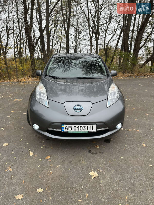 Хетчбек Nissan Leaf 2016 в Вінниці
