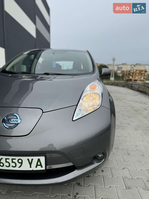 Хэтчбек Nissan Leaf 2015 в Калуше фото 10 Хэтчбек Nissan Leaf 2015 в Калуше