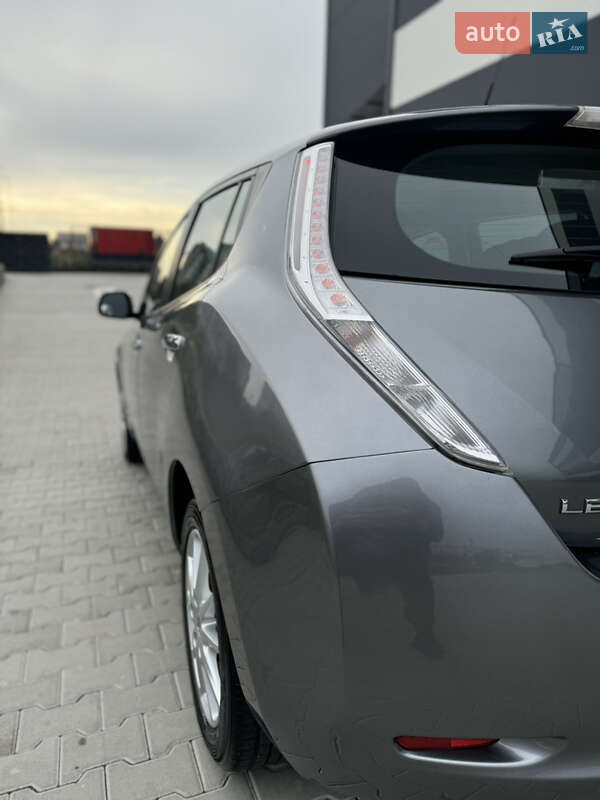 Хэтчбек Nissan Leaf 2015 в Калуше фото 17 Хэтчбек Nissan Leaf 2015 в Калуше