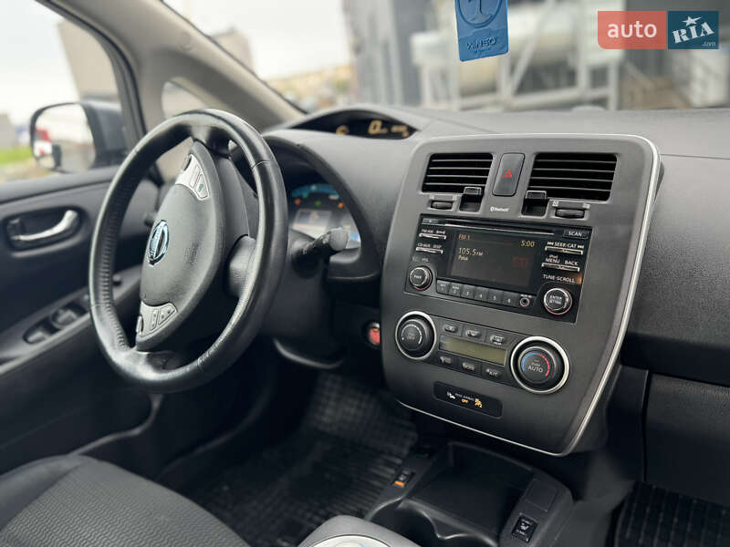 Хэтчбек Nissan Leaf 2015 в Калуше фото 30 Хэтчбек Nissan Leaf 2015 в Калуше