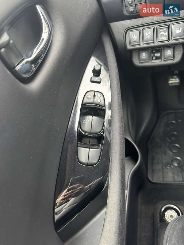 Хэтчбек Nissan Leaf 2014 в Львове фото 14 Хэтчбек Nissan Leaf 2014 в Львове