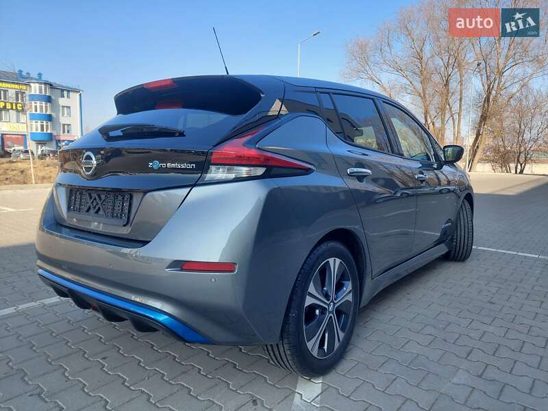 Хетчбек Nissan Leaf 2020 в Хмельницькому