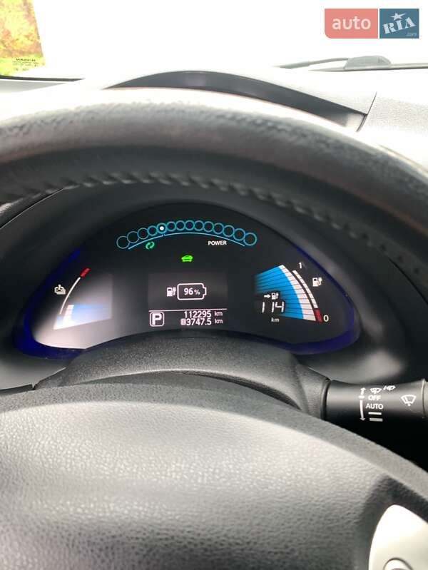 Хэтчбек Nissan Leaf 2014 в Полтаве