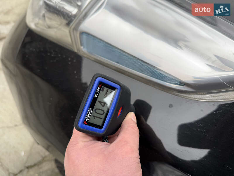 Хетчбек Nissan Leaf 2014 в Умані