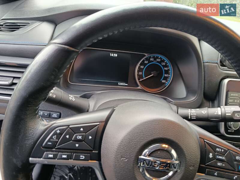 Хэтчбек Nissan Leaf 2020 в Львове фото 12 Хэтчбек Nissan Leaf 2020 в Львове