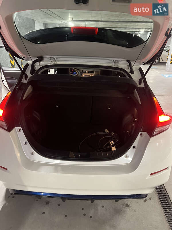 Хэтчбек Nissan Leaf 2018 в Киеве фото 15 Хэтчбек Nissan Leaf 2018 в Киеве
