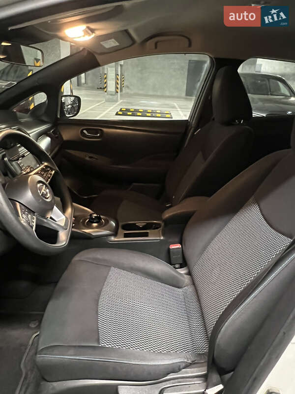 Хэтчбек Nissan Leaf 2018 в Киеве фото 11 Хэтчбек Nissan Leaf 2018 в Киеве