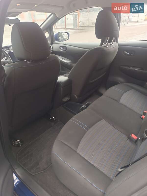 Хэтчбек Nissan Leaf 2024 в Каменском