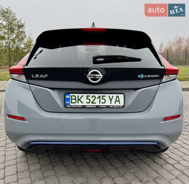 Хэтчбек Nissan Leaf 2022 в Ровно