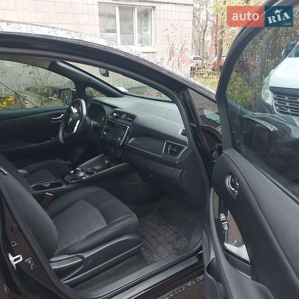 Хэтчбек Nissan Leaf 2019 в Житомире