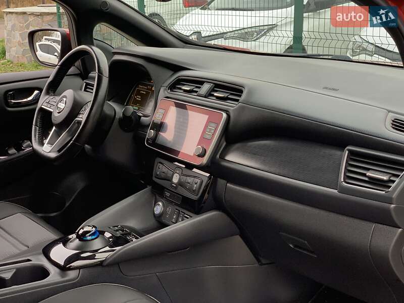 Хэтчбек Nissan Leaf 2020 в Бердичеве