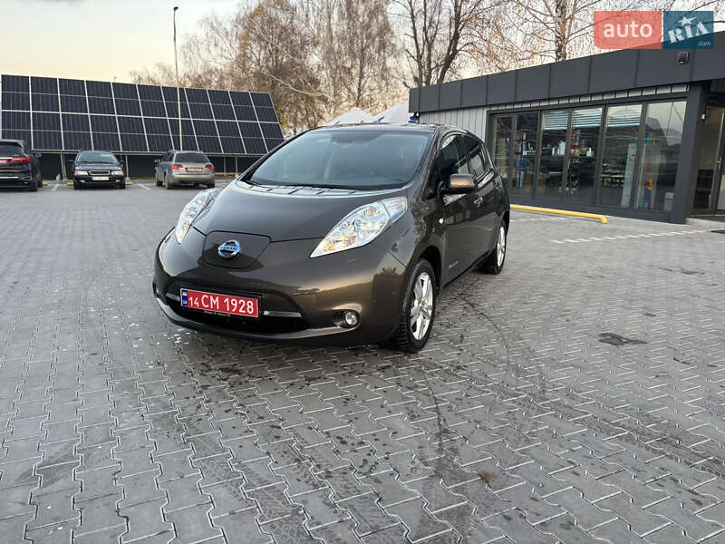 Хетчбек Nissan Leaf 2016 в Володимирі