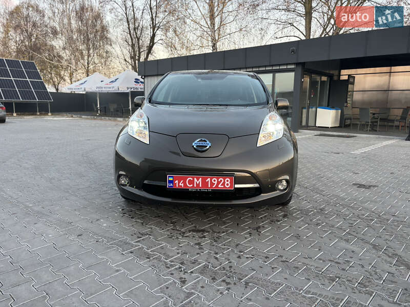 Хетчбек Nissan Leaf 2016 в Володимирі