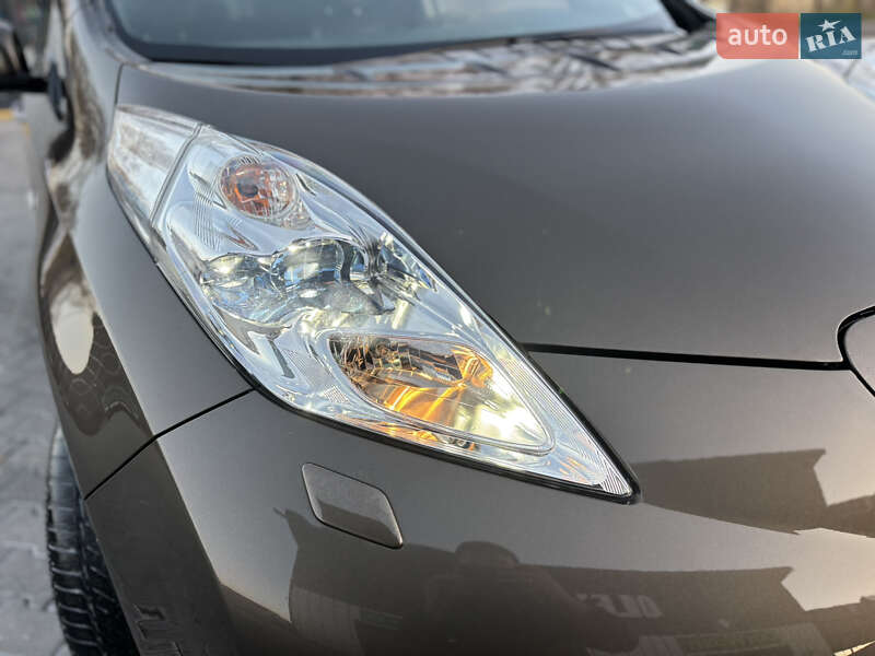 Хетчбек Nissan Leaf 2016 в Володимирі