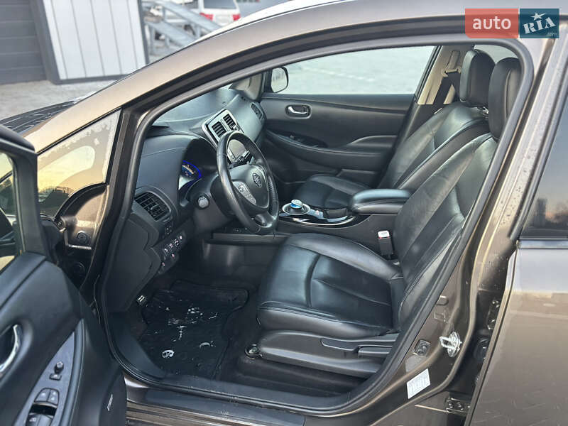 Хетчбек Nissan Leaf 2016 в Володимирі