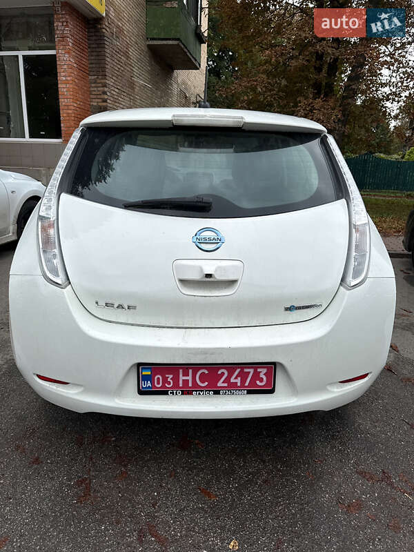 Хэтчбек Nissan Leaf 2016 в Киеве