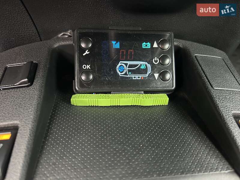 Хетчбек Nissan Leaf 2015 в Одесі