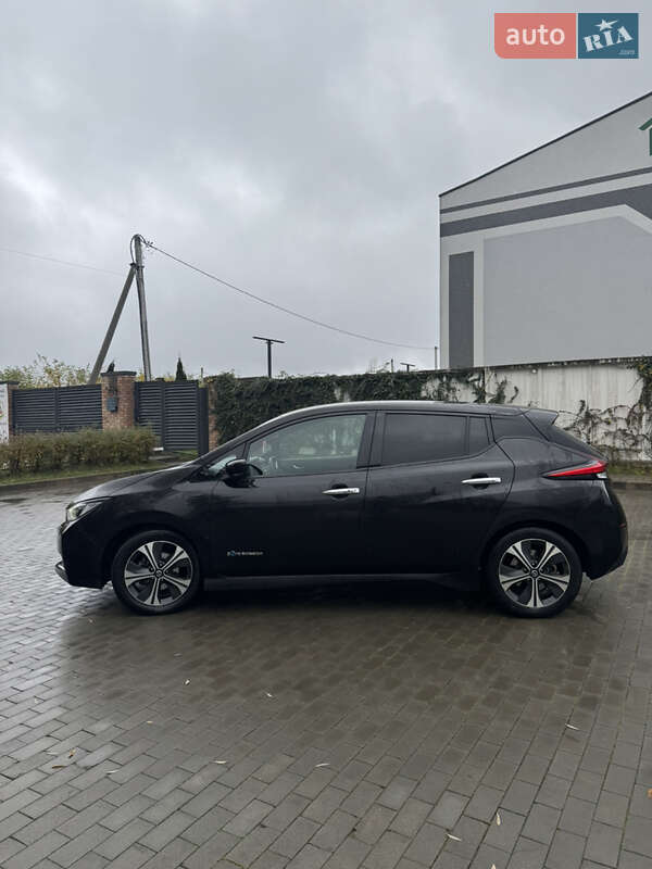 Хэтчбек Nissan Leaf 2018 в Луцке