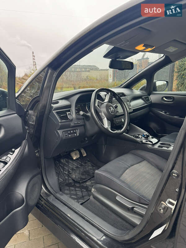 Хэтчбек Nissan Leaf 2018 в Луцке