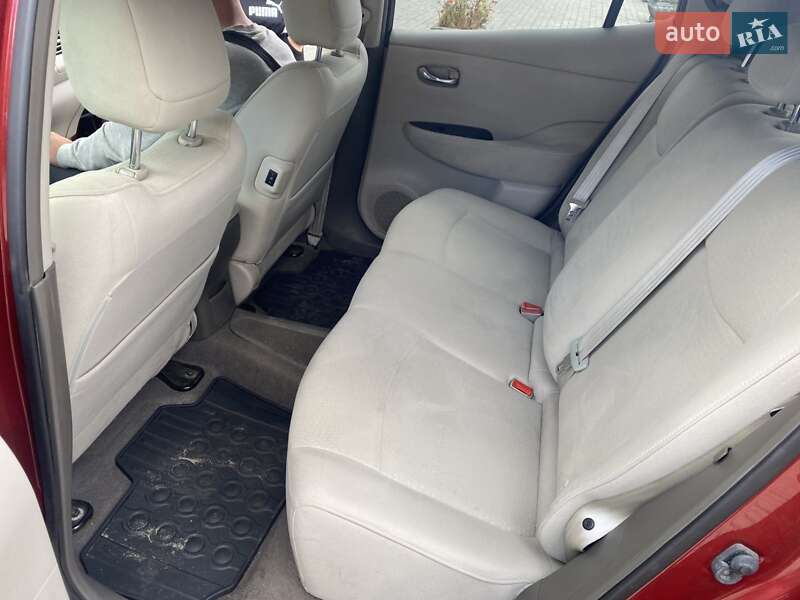 Хетчбек Nissan Leaf 2012 в Сумах