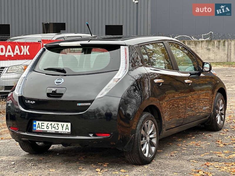 Хэтчбек Nissan Leaf 2014 в Днепре