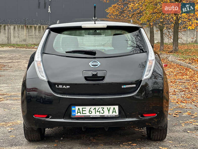 Хэтчбек Nissan Leaf 2014 в Днепре