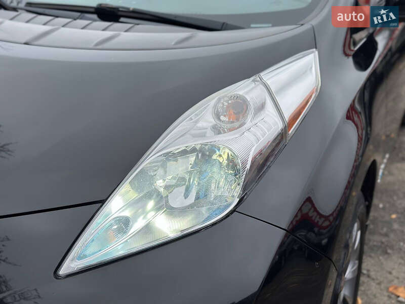 Хэтчбек Nissan Leaf 2014 в Днепре