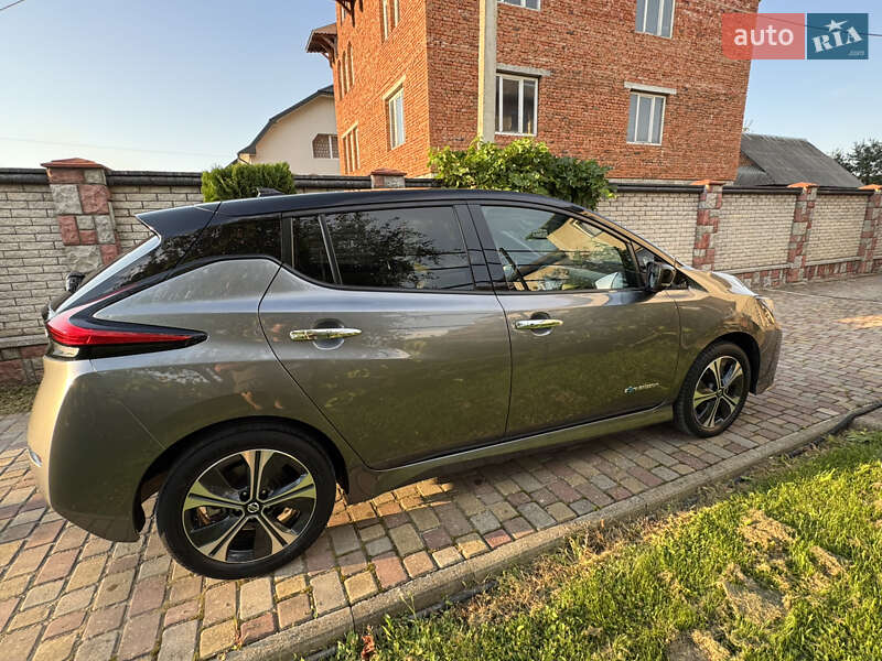 Хэтчбек Nissan Leaf 2019 в Ивано-Франковске