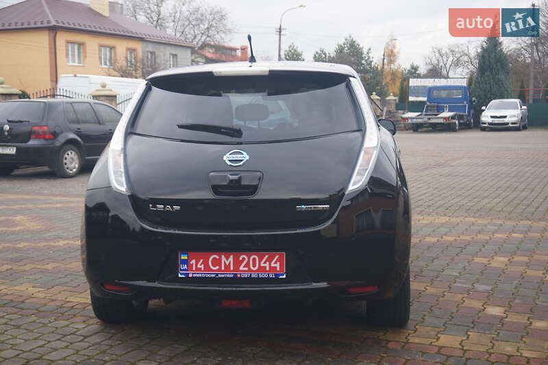 Хэтчбек Nissan Leaf 2012 в Самборе