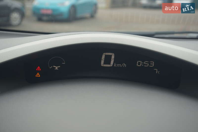 Хэтчбек Nissan Leaf 2012 в Самборе