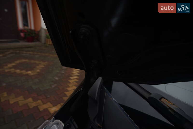 Хэтчбек Nissan Leaf 2012 в Самборе