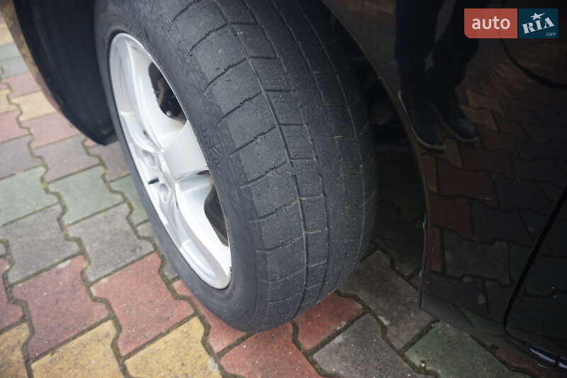 Хэтчбек Nissan Leaf 2012 в Самборе