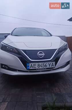 Хетчбек Nissan Leaf 2019 в Дніпрі