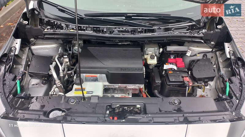 Хэтчбек Nissan Leaf 2022 в Полтаве