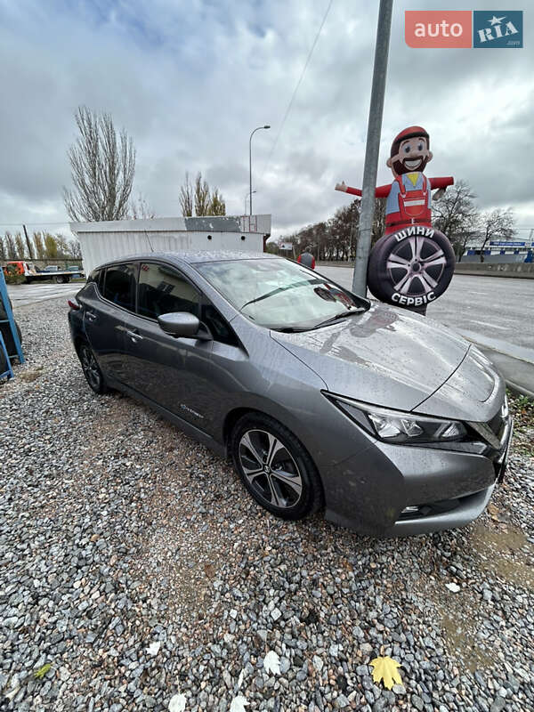 Хэтчбек Nissan Leaf 2018 в Одессе фото 12 Хэтчбек Nissan Leaf 2018 в Одессе