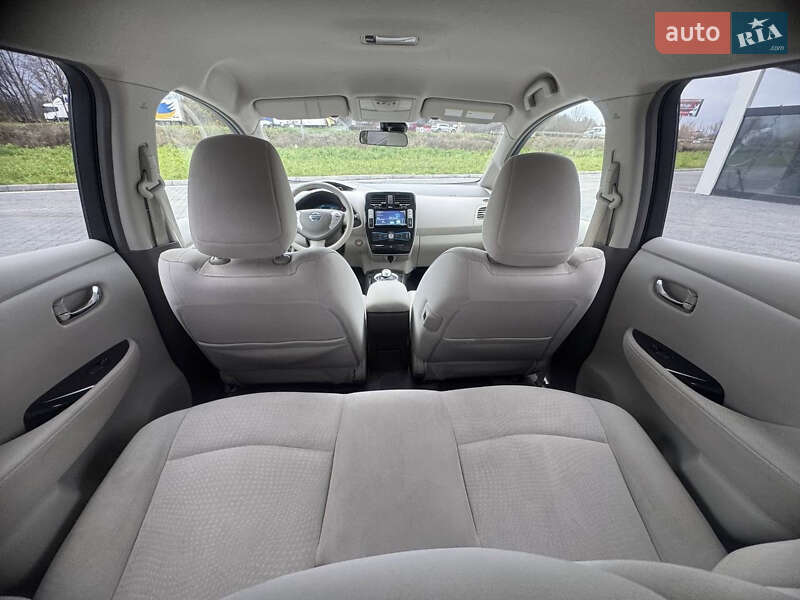 Хетчбек Nissan Leaf 2012 в Львові