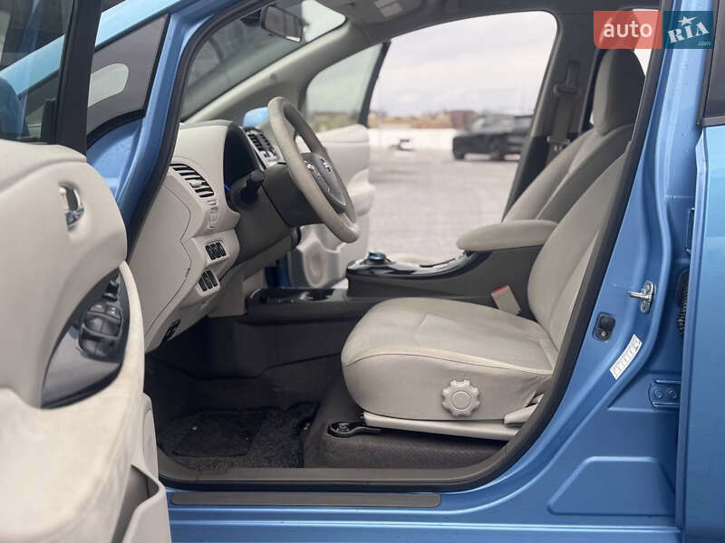 Хетчбек Nissan Leaf 2012 в Львові