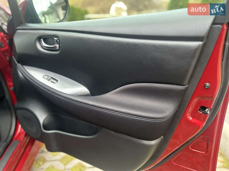 Хетчбек Nissan Leaf 2018 в Тернополі