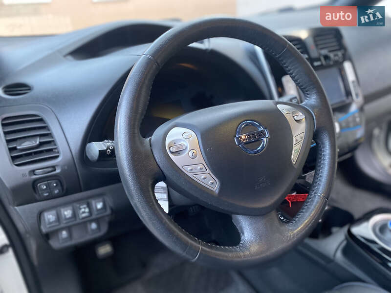 Хэтчбек Nissan Leaf 2016 в Виннице